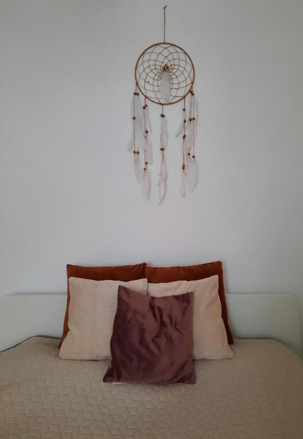 אזוגה Cocooning In A Lovely Mountain Suite - Two מראה חיצוני תמונה