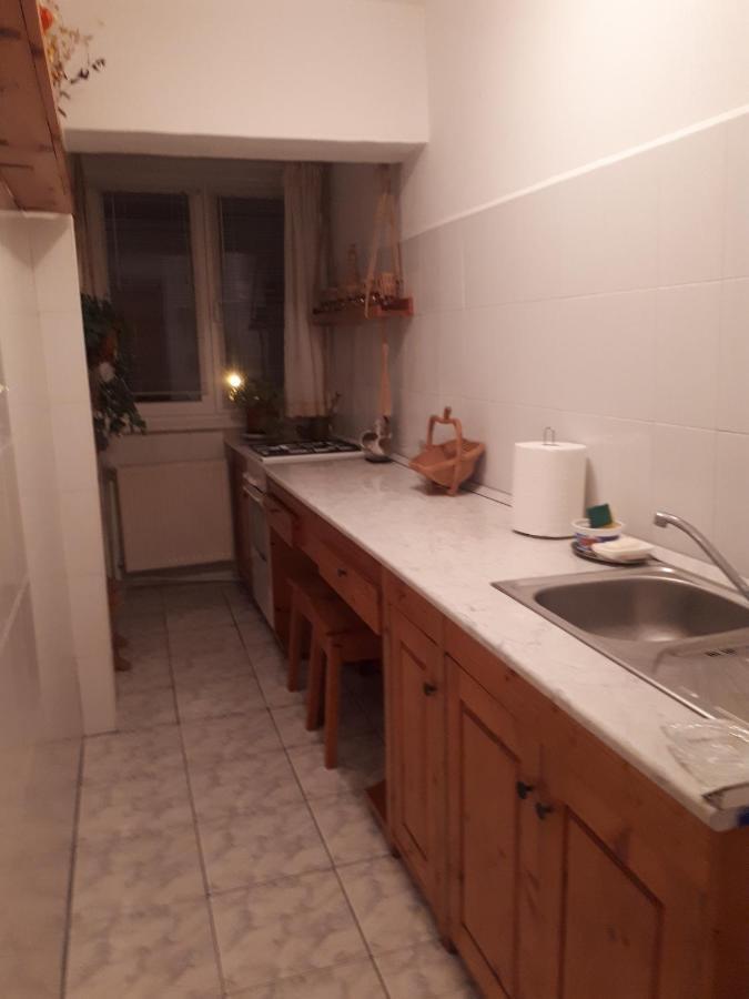 אזוגה Cocooning In A Lovely Mountain Suite - Two מראה חיצוני תמונה