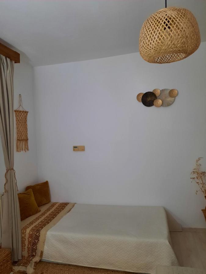 אזוגה Cocooning In A Lovely Mountain Suite - Two מראה חיצוני תמונה