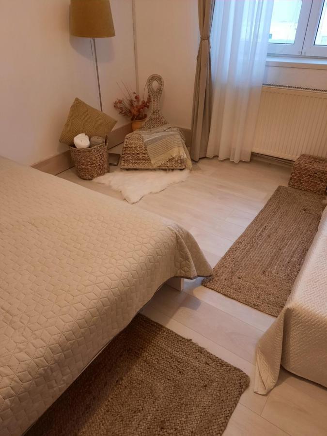 אזוגה Cocooning In A Lovely Mountain Suite - Two מראה חיצוני תמונה